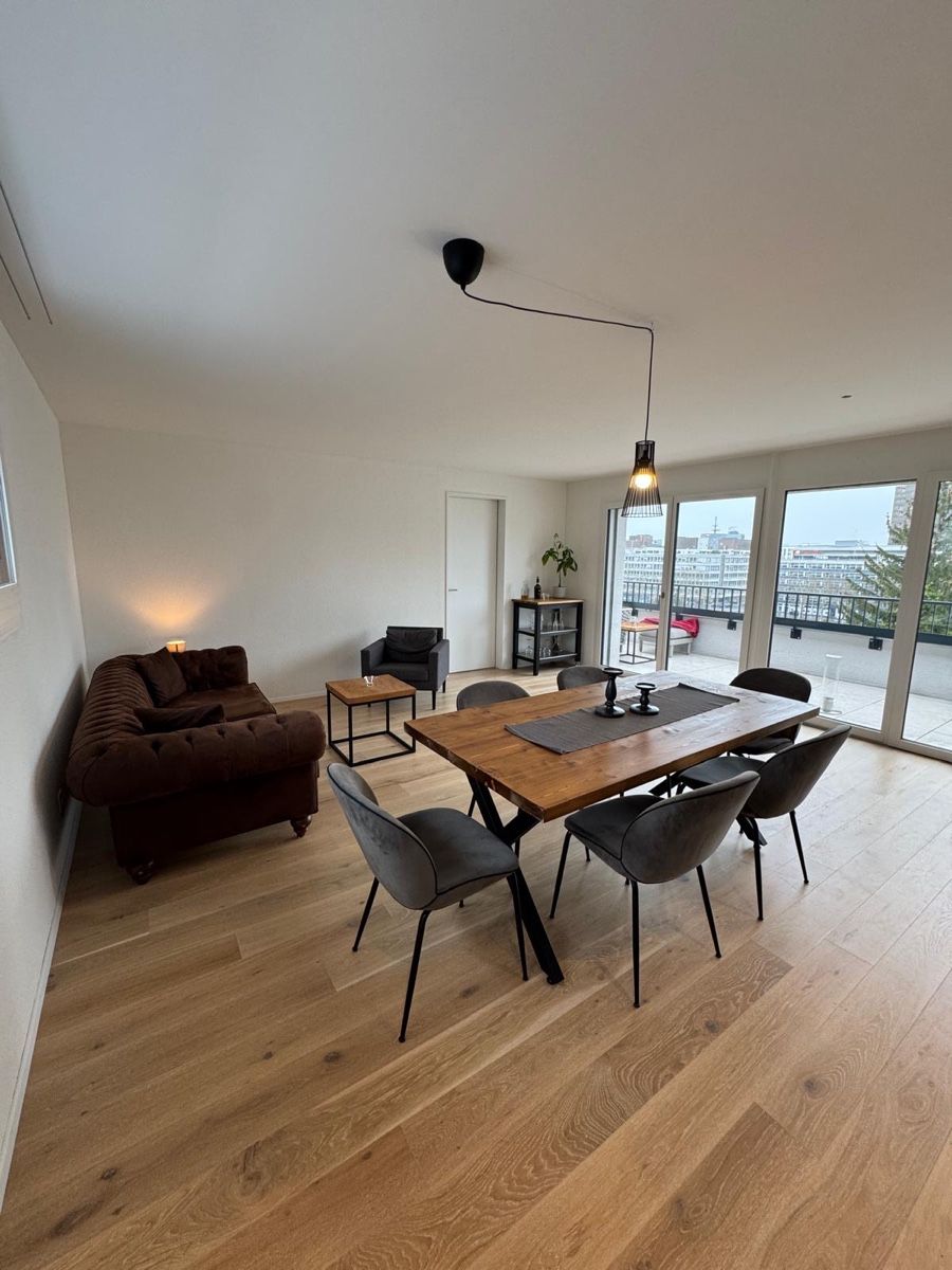 Set de table et chaises: Esstisch mit Stühlen im Set – D'occasion à Zürich par gei_9zdl 3