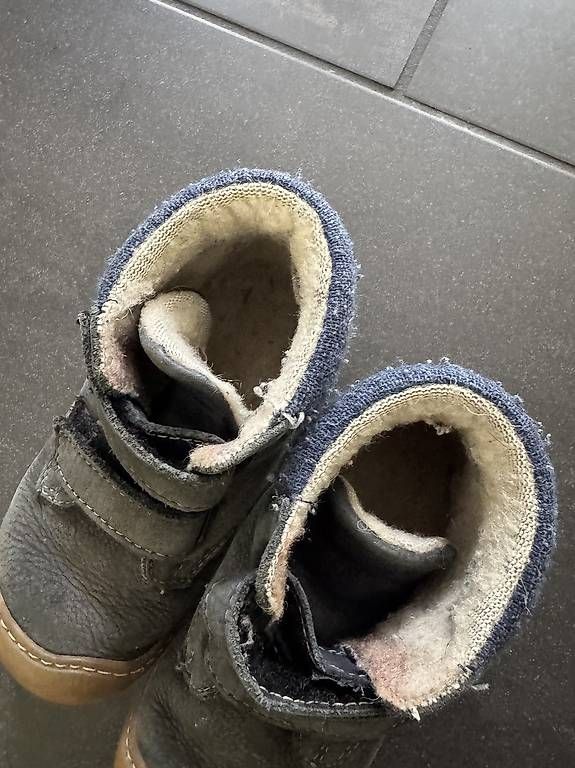 Scarpe per ragazzi: Herbstschuhe gefüttert 23 – Usato da Jona venduto da Betty010 2