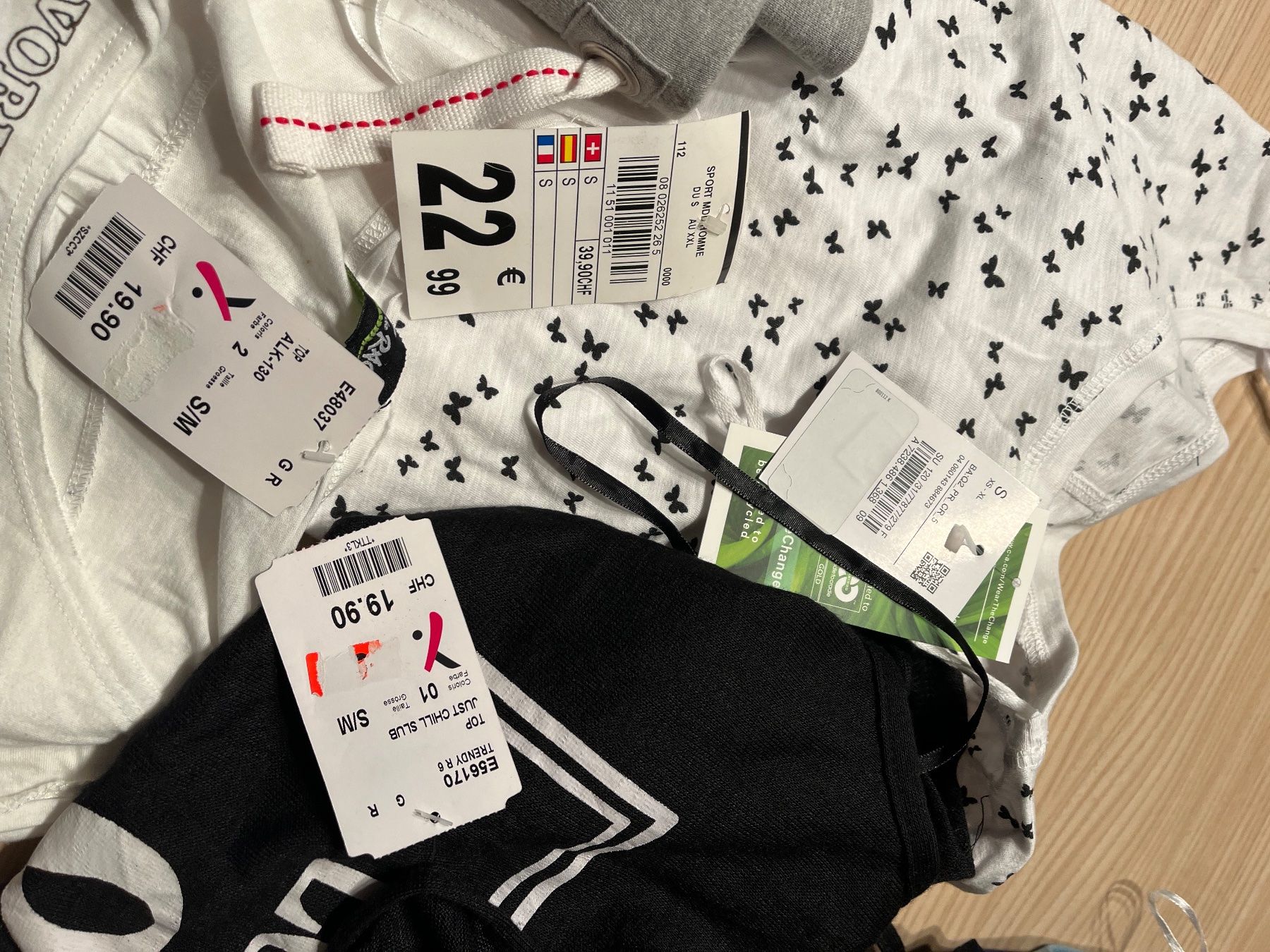 Lotti di vestiti: Lot 6 habits Taille S maman – Nuovo (secondo la descrizione) da Veyrier venduto da kimedovapa 3