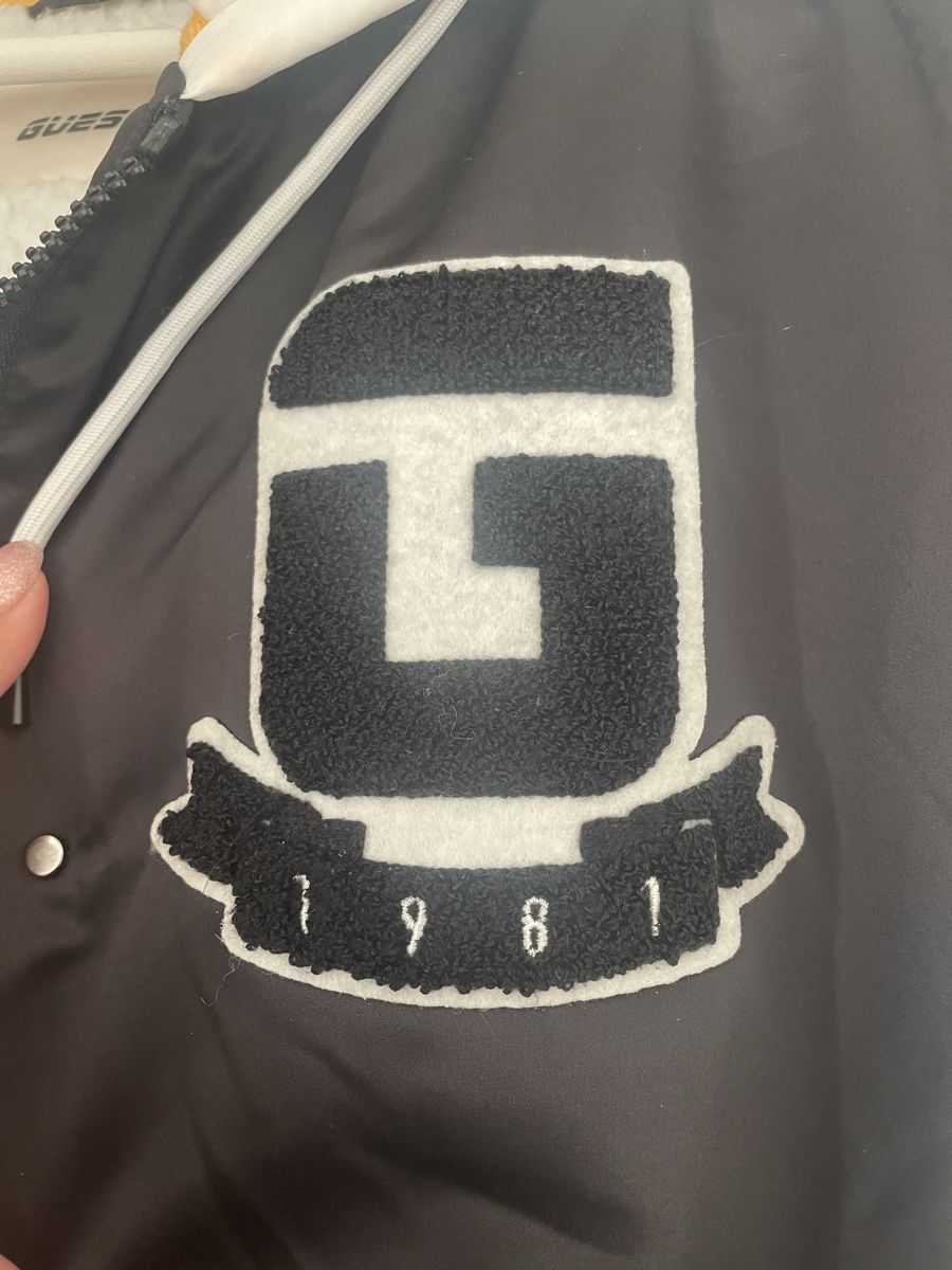 Guess Cappotti: GUESS Lange College Jacke, Gr. M – Usato da Bern venduto da Princesse_Stephanie 3
