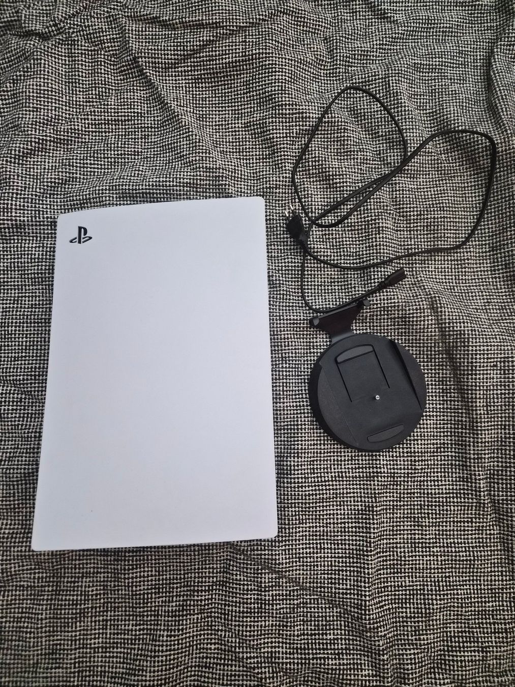 Sony Console: PlayStation 5 mit Controller und 1 Spiel – Usato da Neuheim venduto da luweli 1