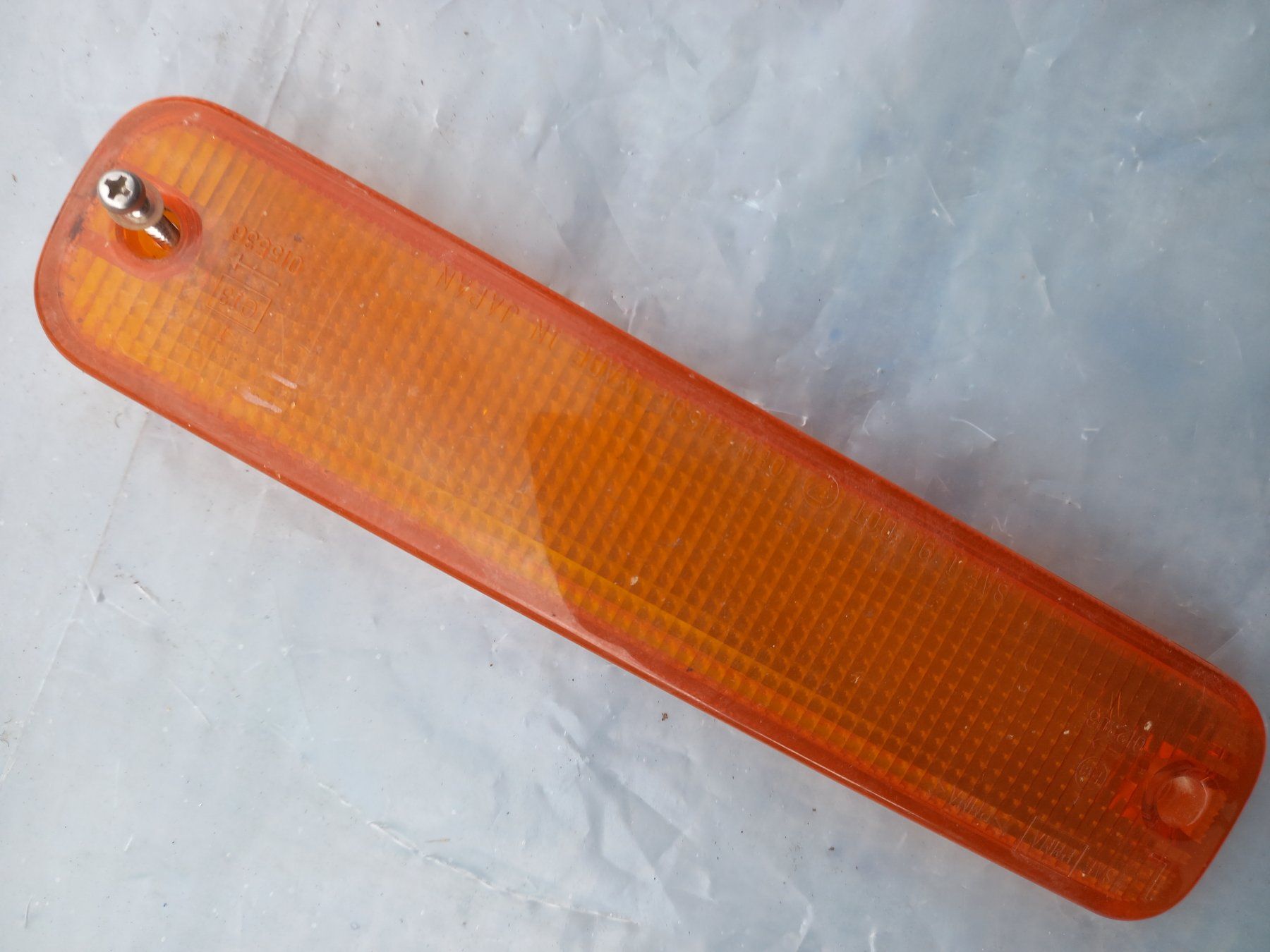 Subaru Tutti pezzi di ricambio auto: Subaru Impreza GC8 Blinkerglas – Usato da Achseten venduto da Wenggi