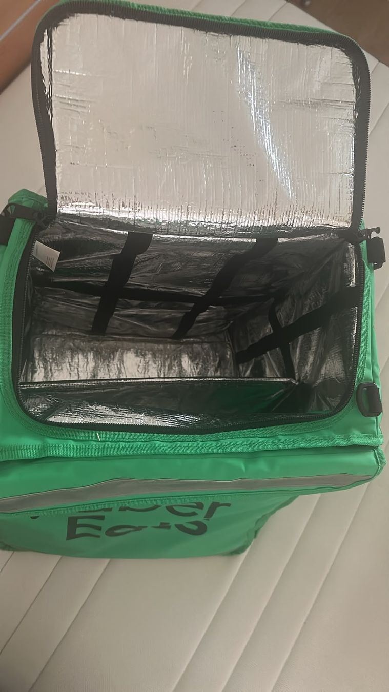 Taschen: Uber Eats Liefer-Rucksack ab 1 CHF – Gebraucht aus Dübendorf von ema_g9q5 1