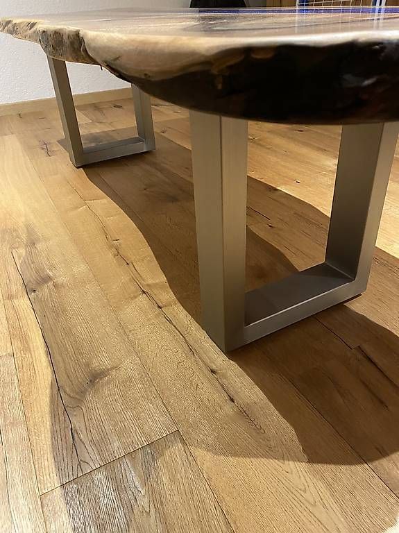 Tavoli: Salontisch Nussbaum – Usato da gurzelen venduto da ster402 2