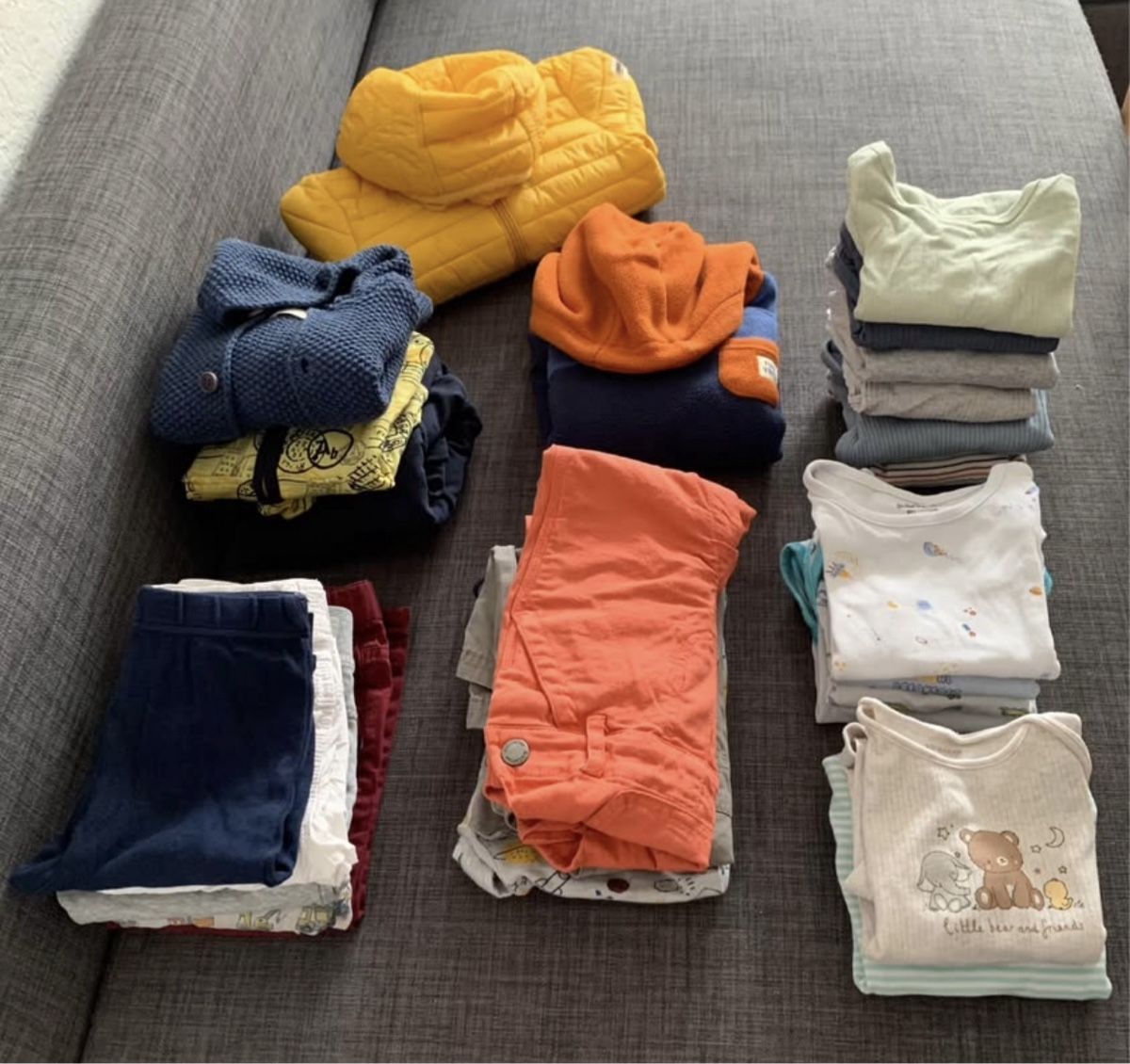 Kleiderpakete & -sets: Kinderpaket Kleider 74/80  – Gebraucht aus Olten von ema_c6lr