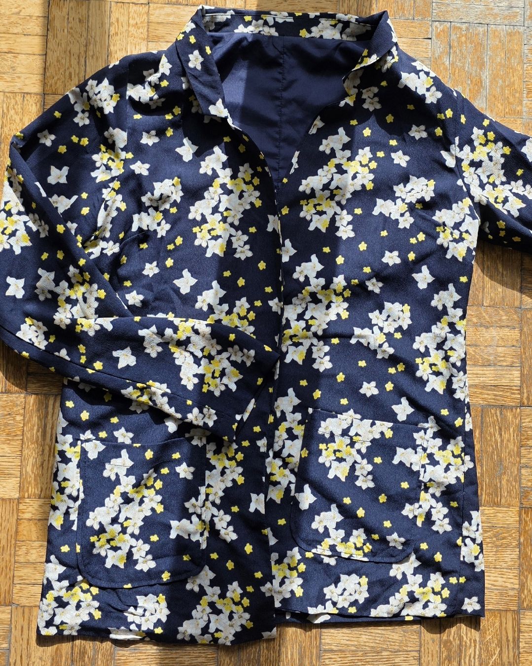 Giacche: Veste blaser bleu marine et jaune – Usato da Yverdon-les-Bains venduto da van_dq65 5