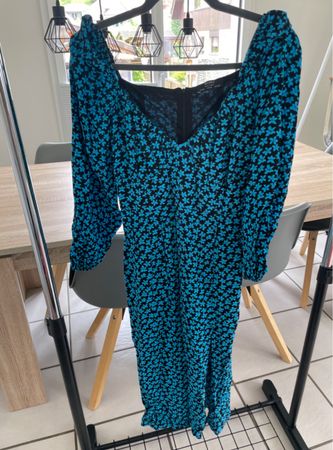Sommerliches Maxikleid mit Blumenmuster