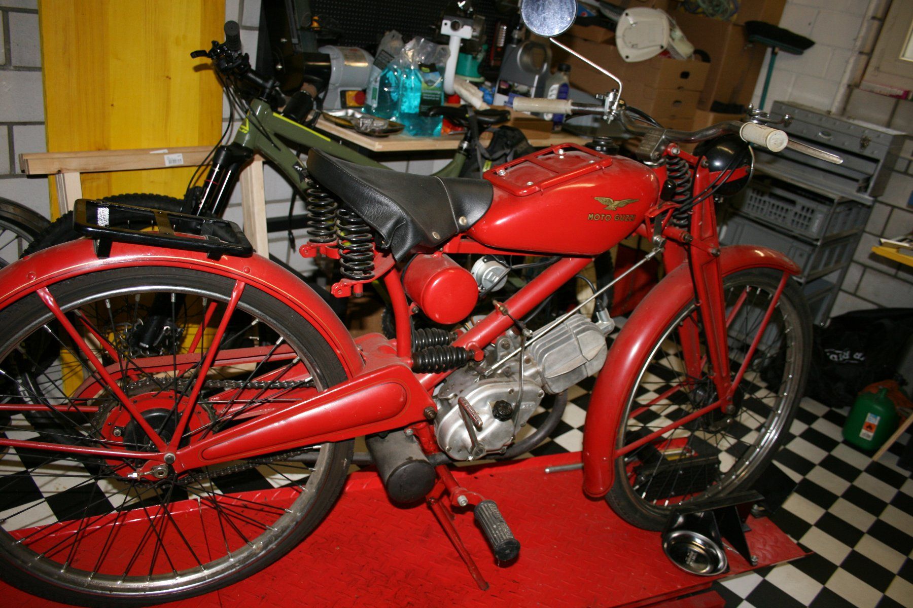 Moto Guzzi Sonstige: MOTO - GUZZI Motoleggera 65 – Defekt aus Bottenwil von schrotti63 1