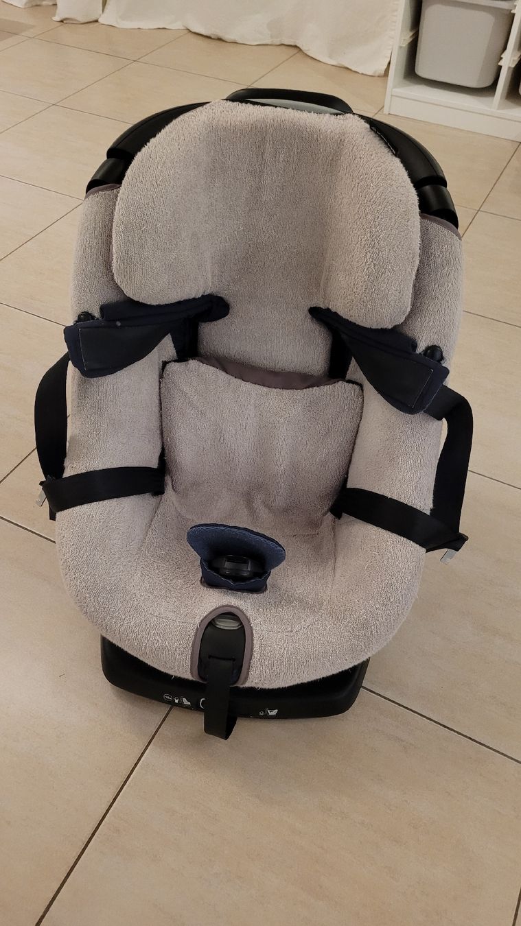 Maxi-Cosi Seggiolini per auto: Maxi-Cosi Kindersitz mit Sommerbezug – Usato da Stachen venduto da Cheran-A 4