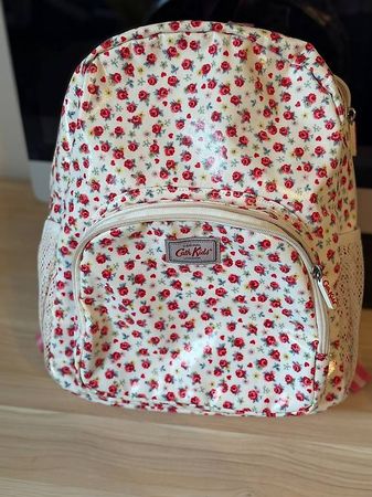 Lot Cath Kids Sac à dos, sac tissu, porte-monnaie et trousse