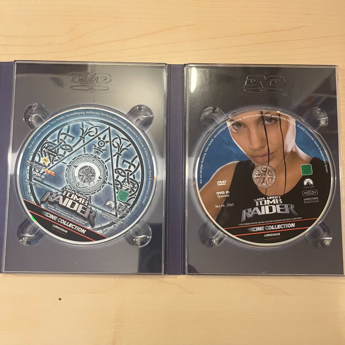 Tous les DVDs: Lara Croft Tomb Raider Powerpack 3 DVDs – D'occasion à Binningen par burger1985 4