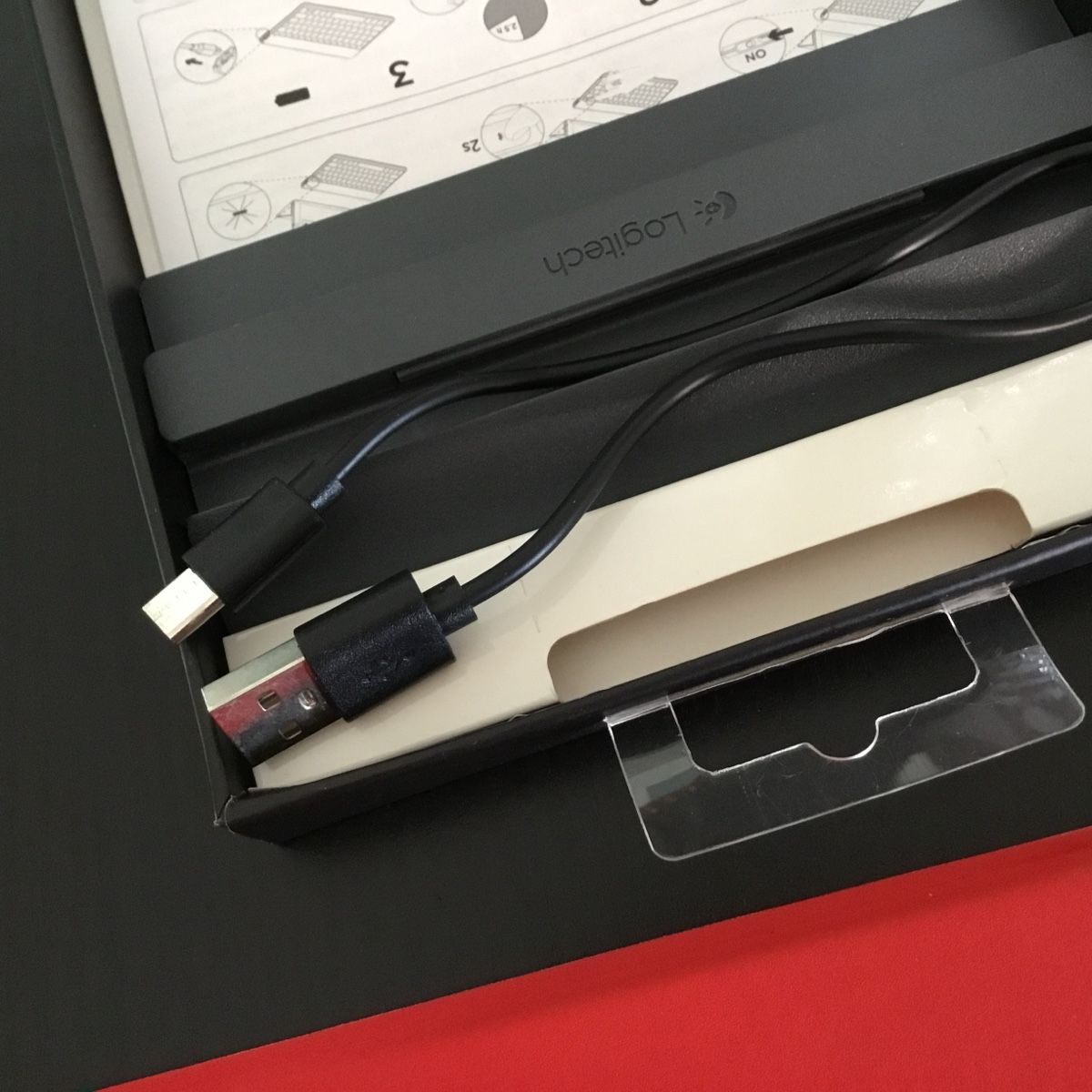 Logitech Tastaturen: LOGITECH clavier pour IPad  – Gebraucht aus Fribourg von ficelle_de_luge 3