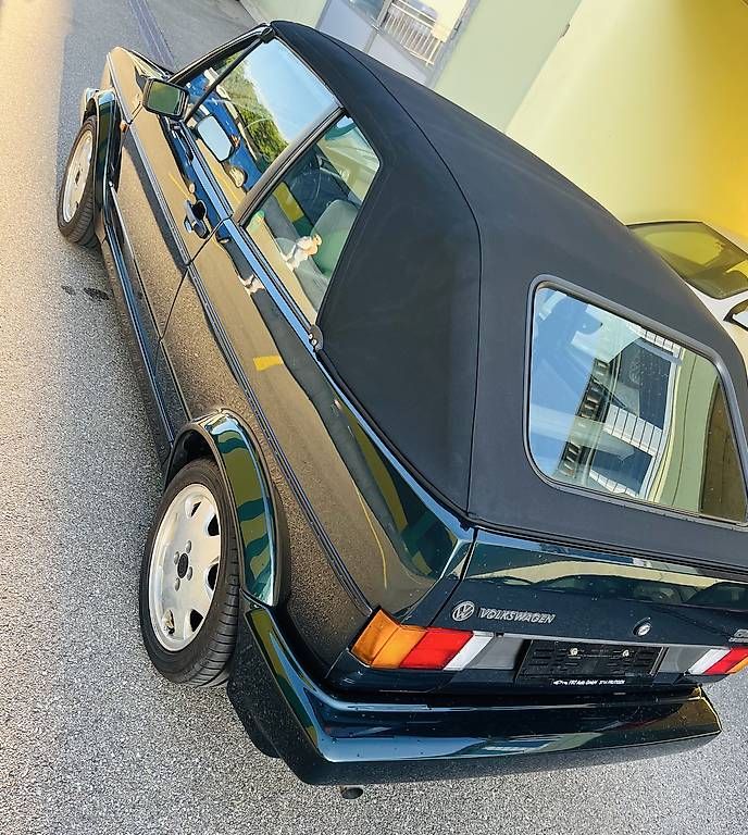 VW Automobili: VW Golf Cabrio Classic Line Oldtimer frisch ab MFK – Usato da Zwingen venduto da Boban 1