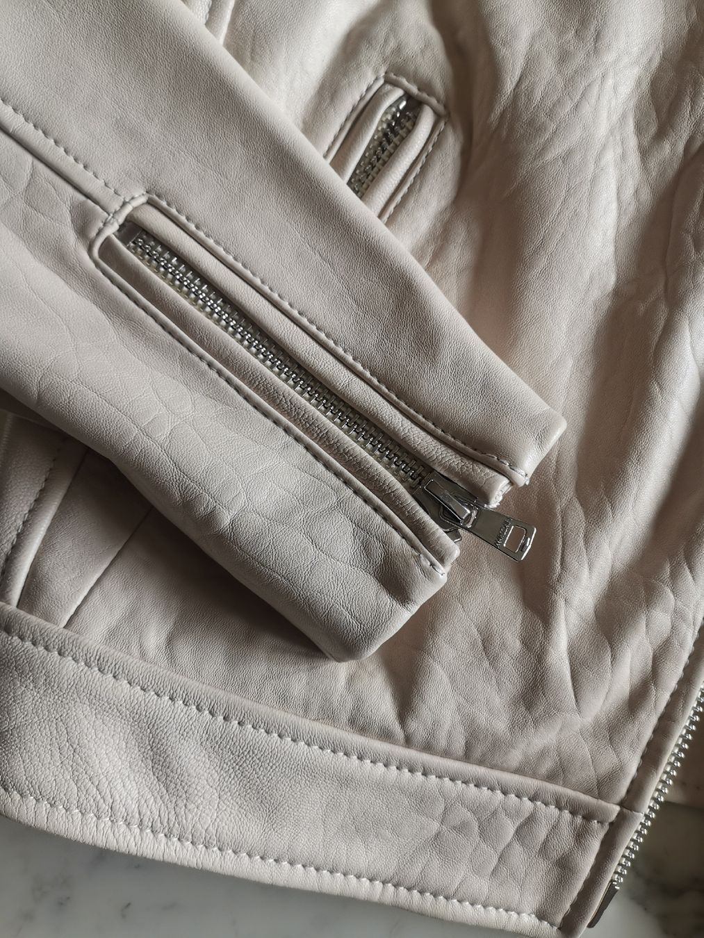 Marc Cain Giacche: Marc Cain Lederjacke, neu – Nuovo (secondo la descrizione) da Uerikon venduto da pink_flamingo 2