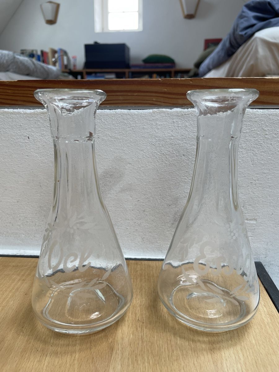 Autres vaisselles & verres: Öl und Essigflasche – D'occasion à Nuglar par bibabone