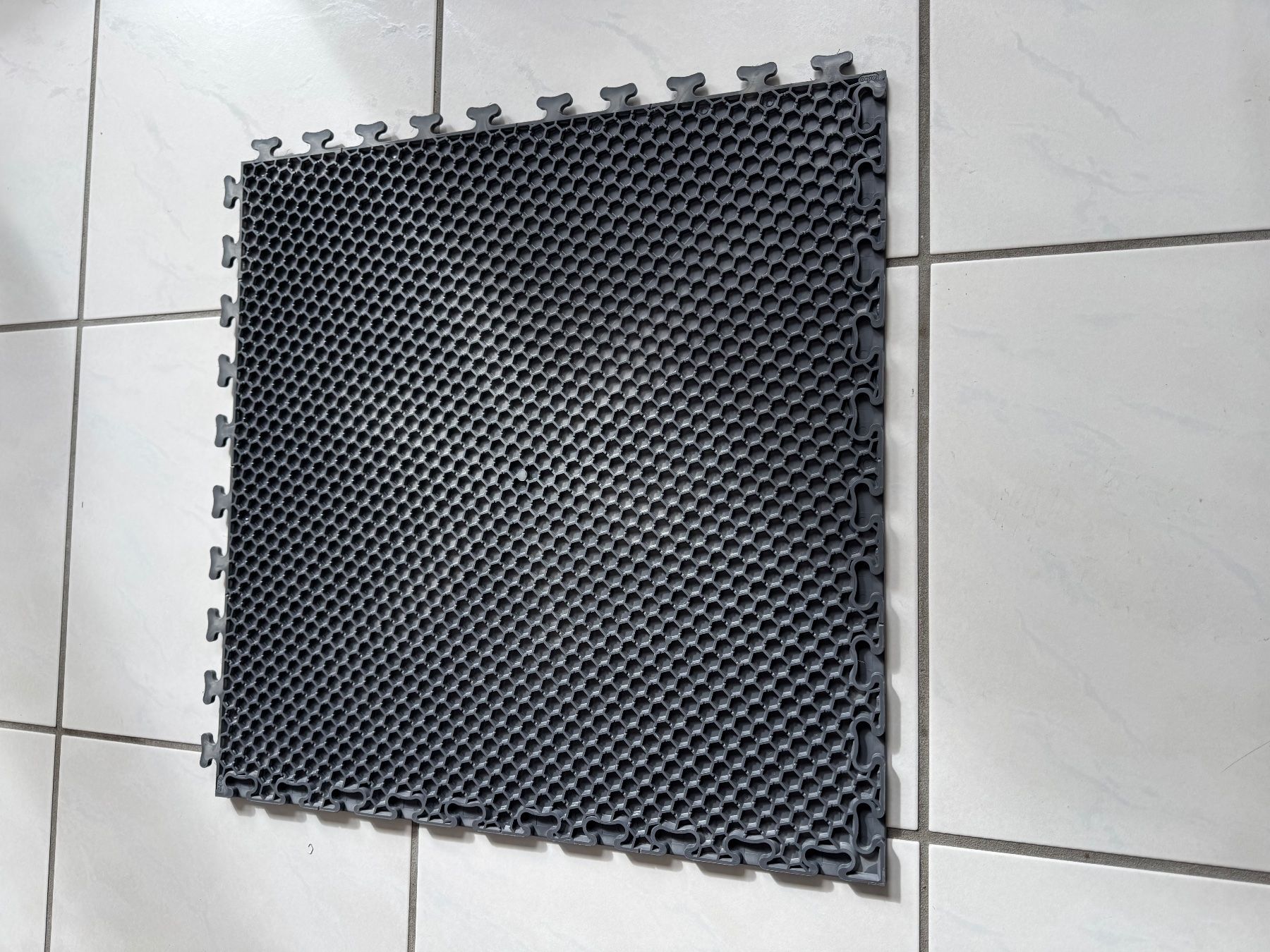 Forbo Rivestimenti per pavimenti: Bodenplatten FORBO.Colorex-Plus   61x61 cmFr.40.-/m2 – Nuovo e nell'imballaggio originale da Aarwangen venduto da rudolf1960 1