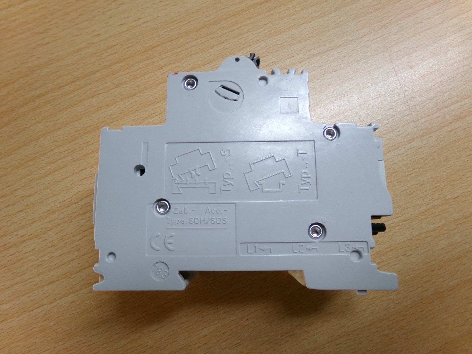ABB Interruttori: FI-LS 2pol. C13 30mA ABB-smissline – Usato da Hombrechtikon venduto da HGK50 1