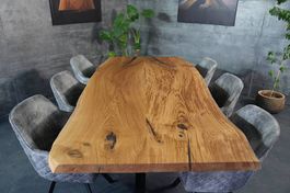 Esstisch aus Eiche massiv - Naturholz mit Charakter