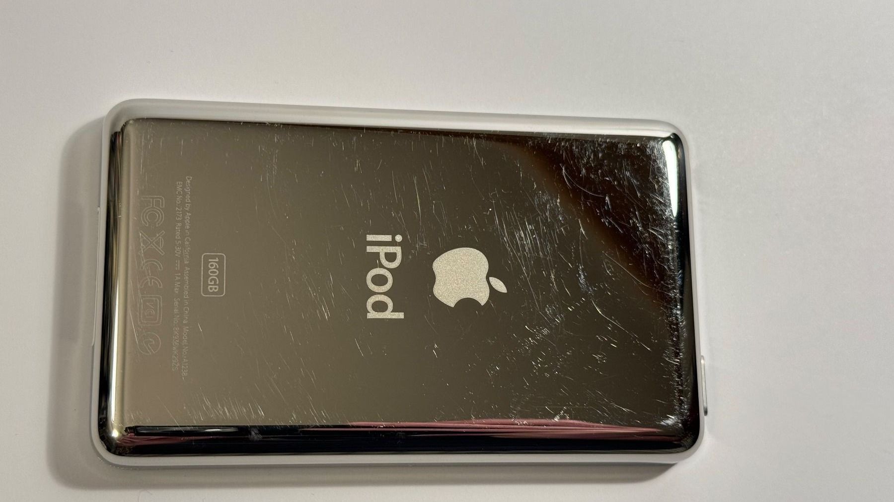 Apple Tragbarer Mediaplayer: iPod Classic 160Gb – Gebraucht aus Fribourg von  4