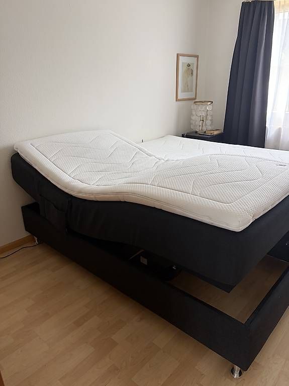 Lits: Bett Marke Svane 200x200 – D'occasion à Therwil par jea_ygd6 1