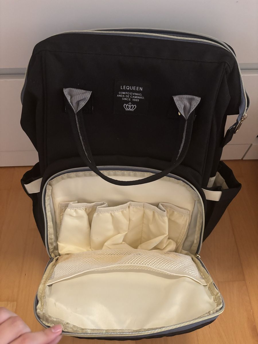 Zaini: Wickeltasche LEQUEEN schwarz  – Usato da Gachnang venduto da lar_8bl8 2