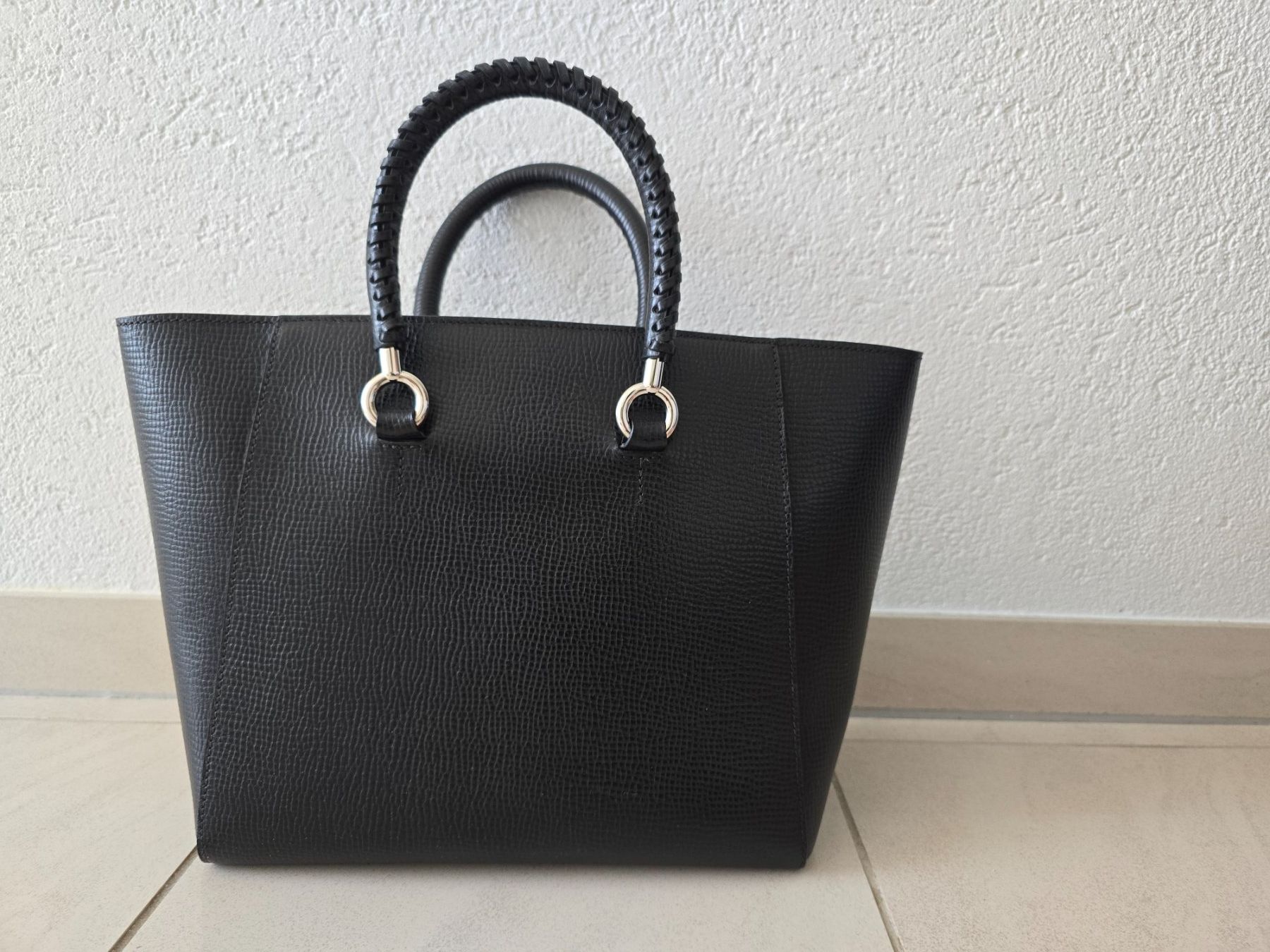 Max Mara Borse da donna: Max Mara Ledertasche schwarz, neuwertig – Usato da Wil SG venduto da ChKo12 3