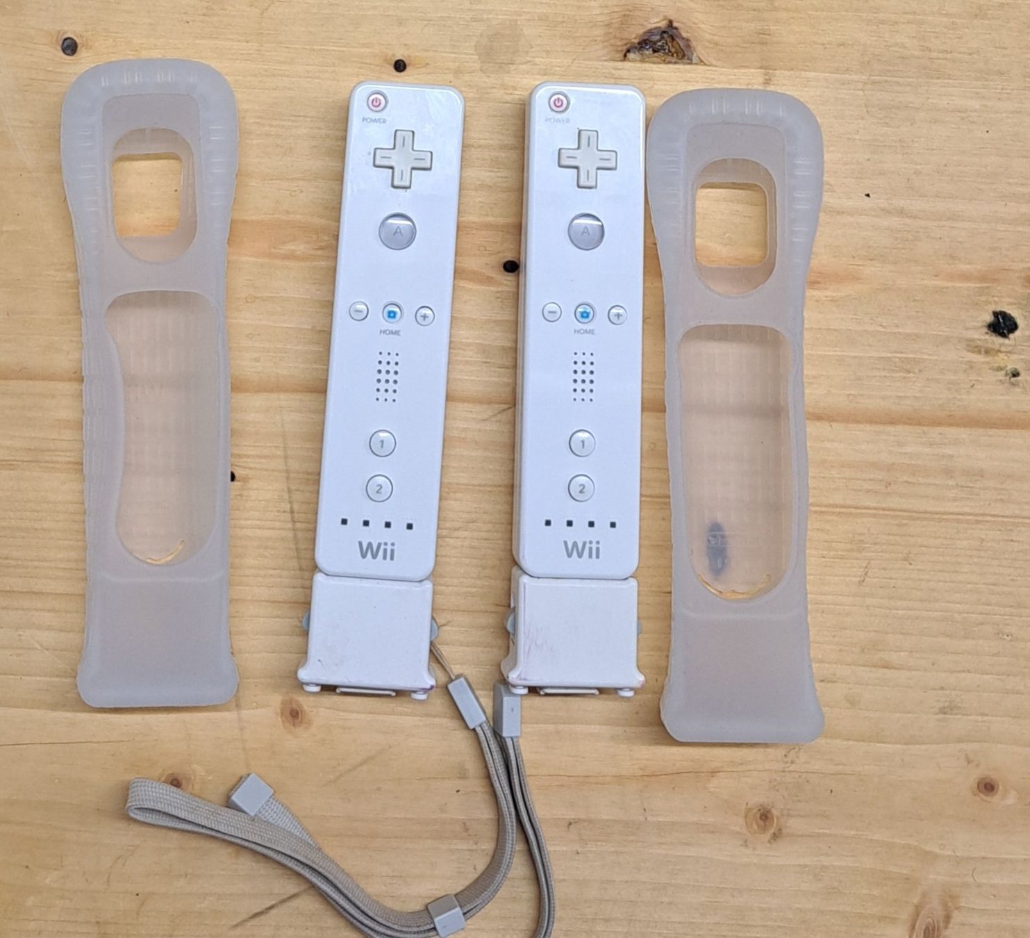Nintendo Controller: Nintendo Wii Controller,Lenkrad und Motion Adapter – Usato da Biel/Bienne venduto da Sasha4u 2