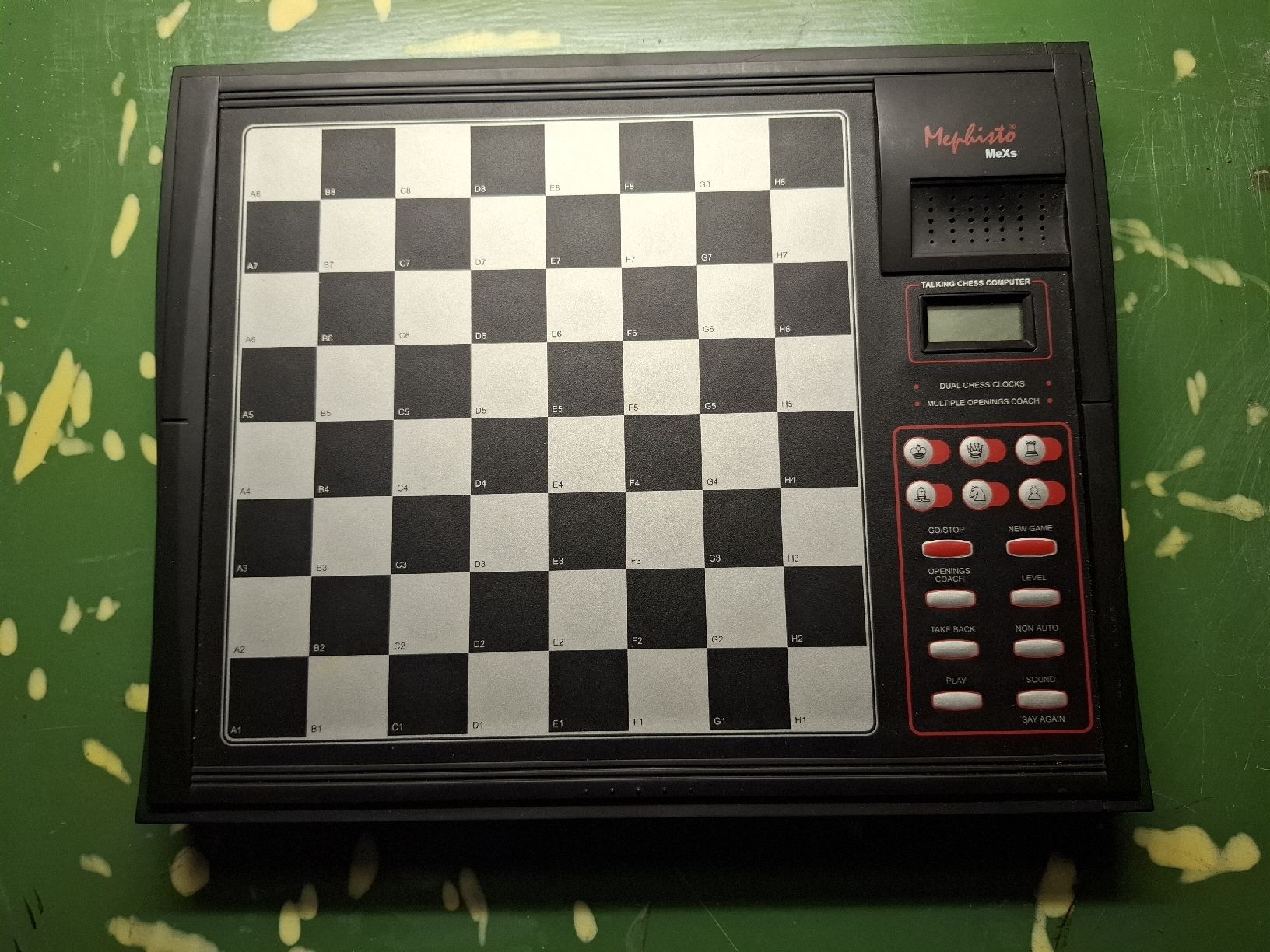 Giochi: Vintage Schachbrett elektronisch – Usato da Hunzenschwil venduto da Hardrock6 1