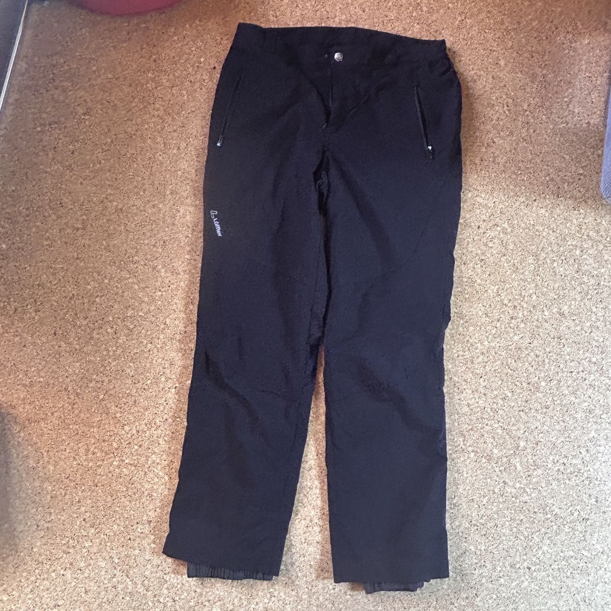 Löffler Pantaloni: Löffler Wanderhose Herren Gr. 25 Schwarz  – Usato da Laufen venduto da belleskulptur