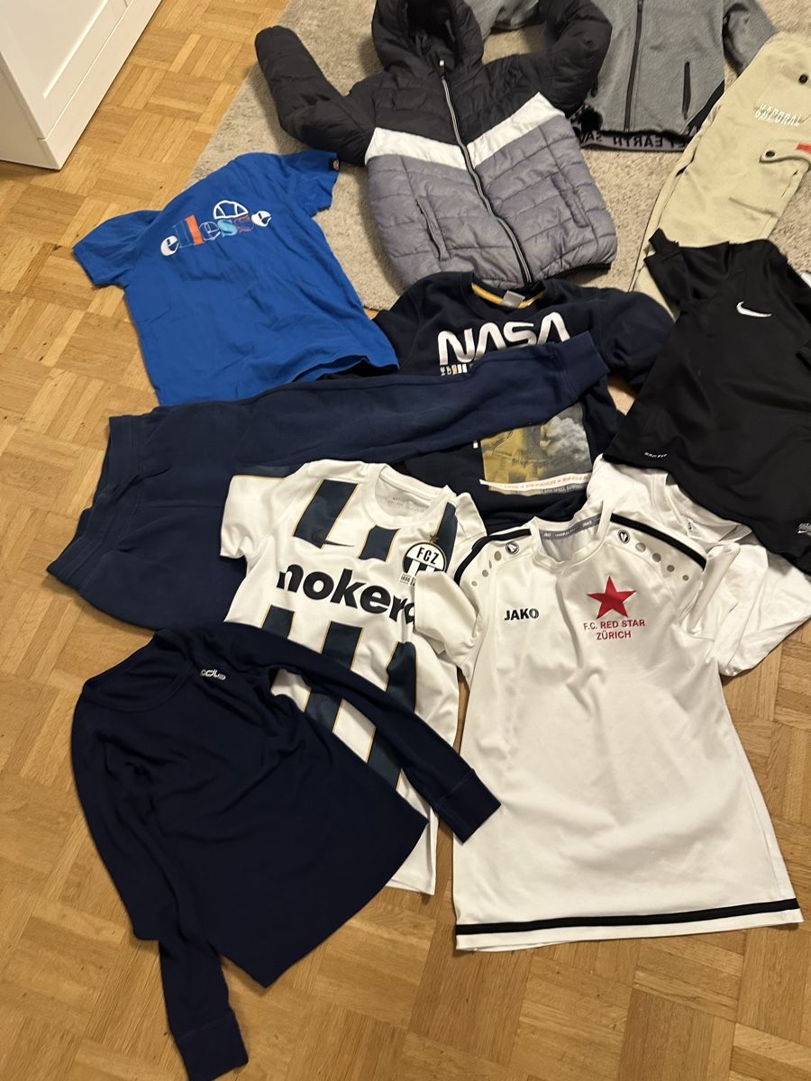 Lotti & Set di vestiti: Jungenpaket 140 – Usato da Zürich venduto da ege_2ghf 3