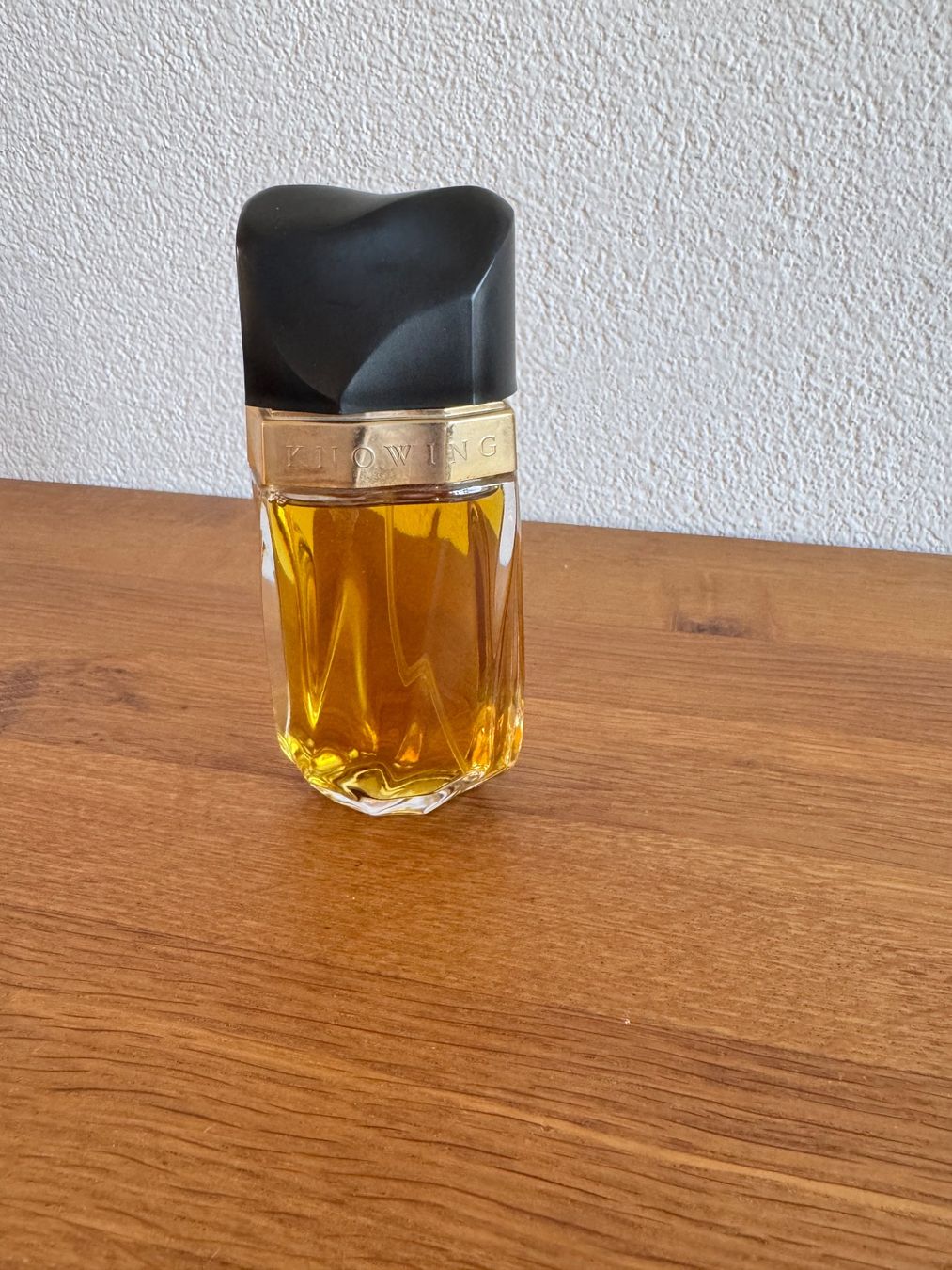 Parfums & Eau de Toilette: Knowing Eau de Parfum Spray 75ml – D'occasion à frauenfeld par pipi018