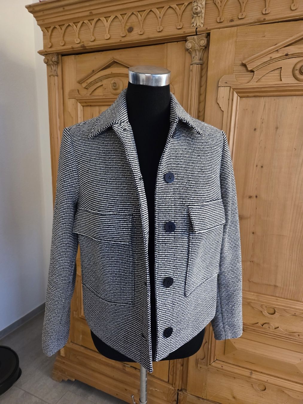 Giacche: schöne Jacke, Catnoir – Nuovo (secondo la descrizione) da Wiesendangen venduto da Sinhuk