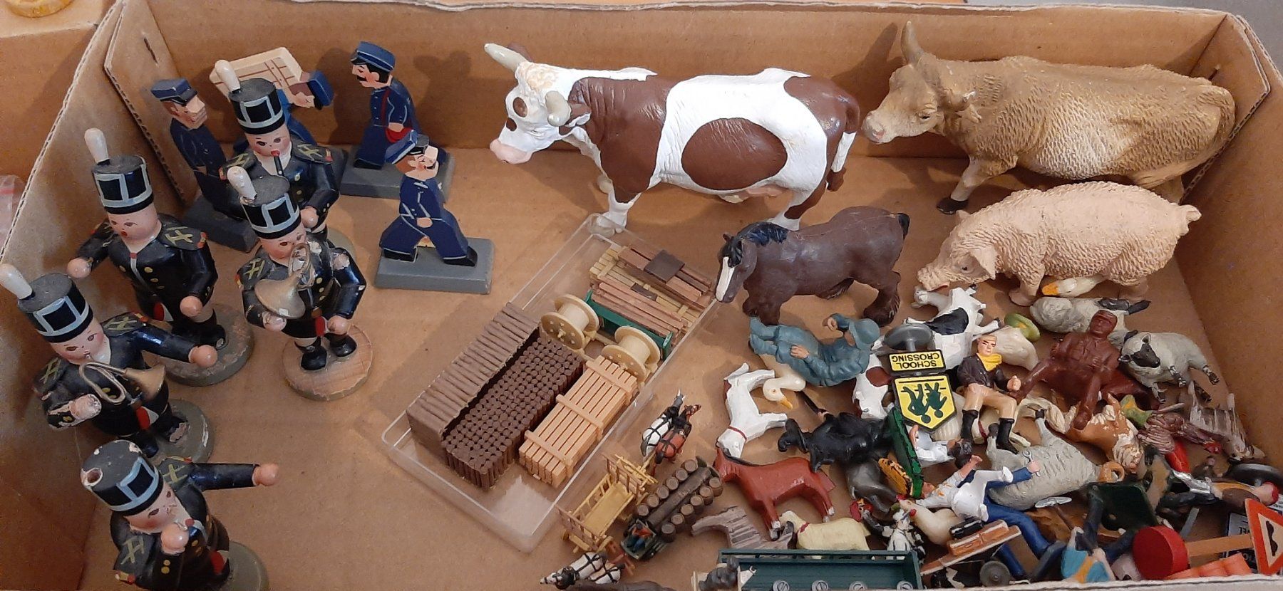 Spielzeuge: Figuren aus Zinn und anderes mehr zu verkaufen – Gebraucht aus Wiesendangen von pau_56xn 3