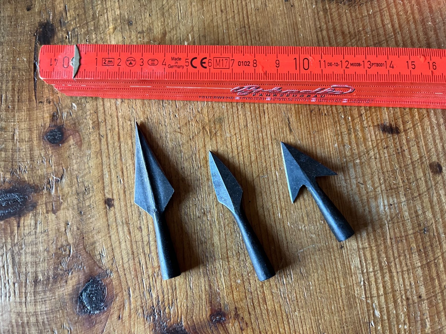 Tiro con l'arco: Pfeilspitzen Metall Pfeilbogen Mittelalter – Usato da Bottmingen venduto da Puffsack 1