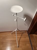 Garderobenständer weiss mit Rollen und Ablage guter Zustand