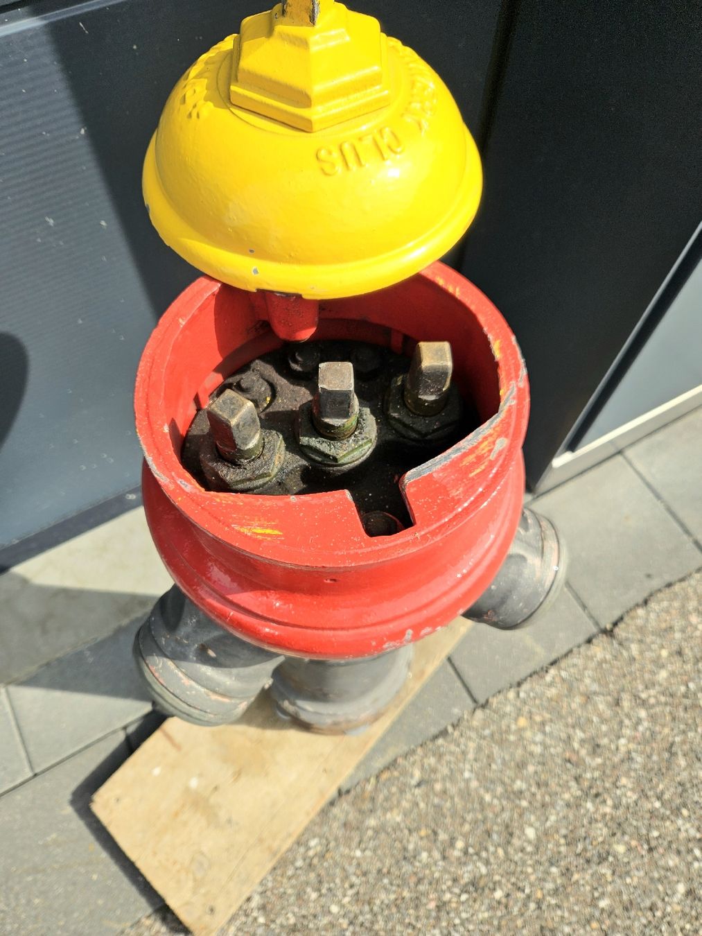 Estintori: Hydrant Eisenwerke Clus – Usato da Selzach venduto da solid10 1
