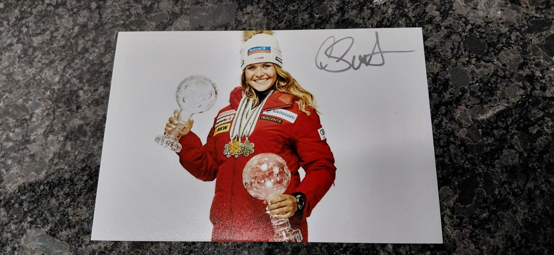 Autografi: Autogramm Corinne Suter – Usato da Schmerikon venduto da Olympia04