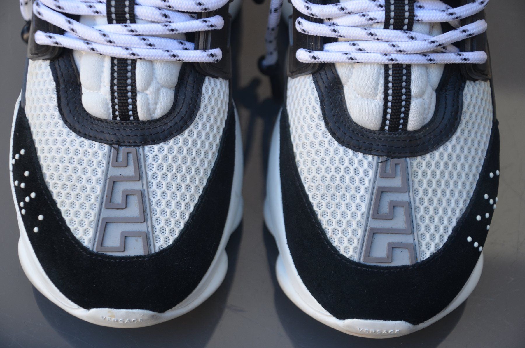 Versace Scarpe da uomo: Versace Sneakers .39 – Usato da Collonges venduto da arashee 6