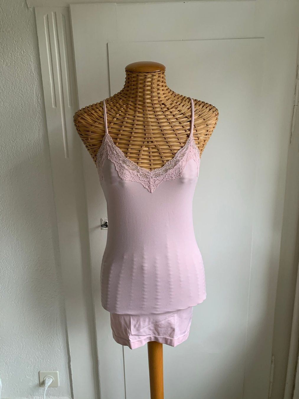 Tops: Spitzen Longtop rosa - S – D'occasion à Zürich par Diazaio