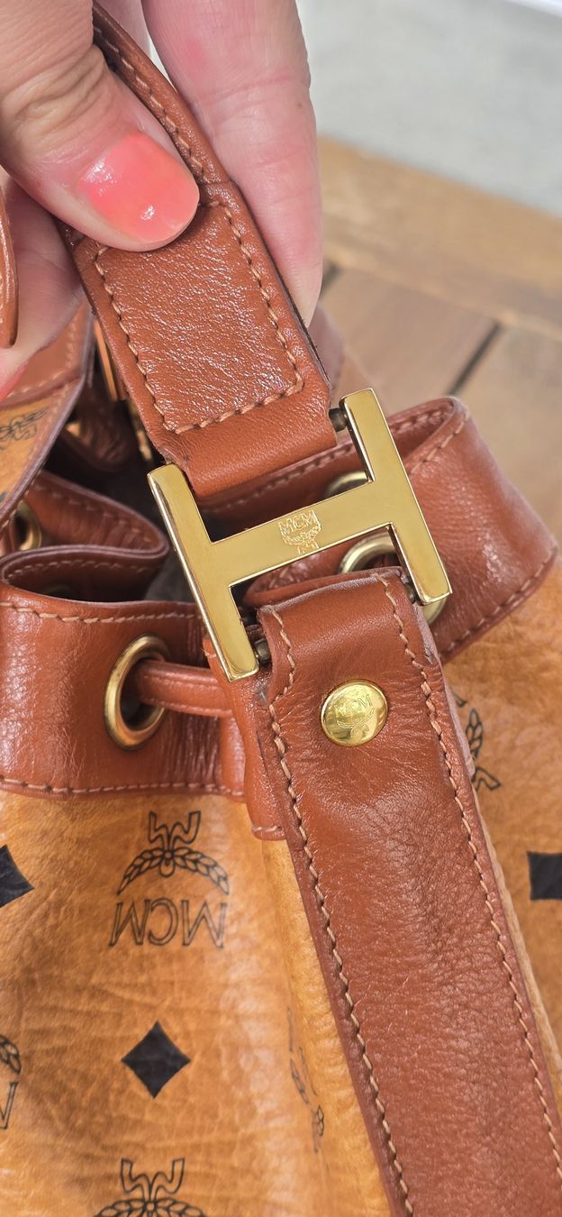 Mcm Borse da donna: MCM Beuteltasche Medium Cognac Canvas – Nuovo (secondo la descrizione) da Niederteufen venduto da Mira_72 9