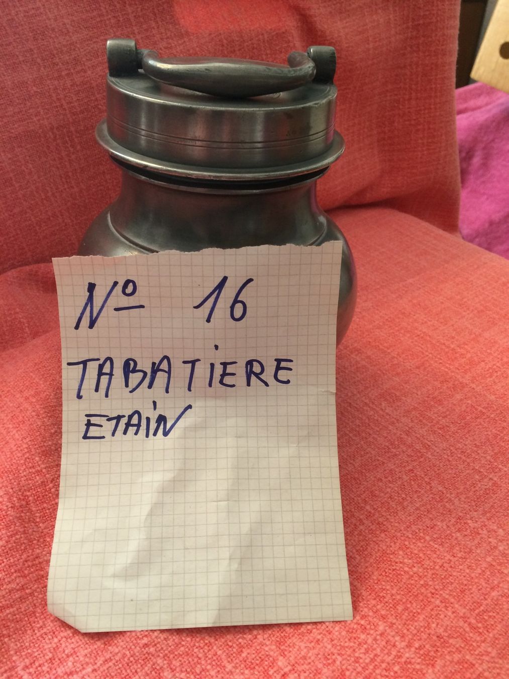 Tabacchi: tabatière en étain avec double couvercle – Usato da Vevey venduto da rog_9vvj 5