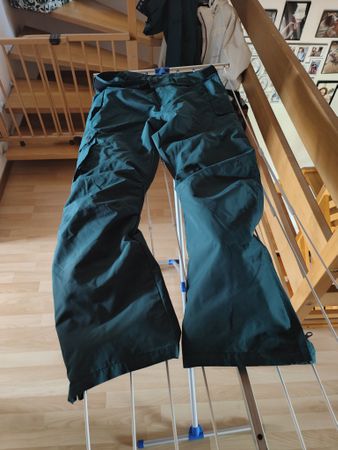 2 Robuste Skihose, dunkelgrün, ideal für den Winter!