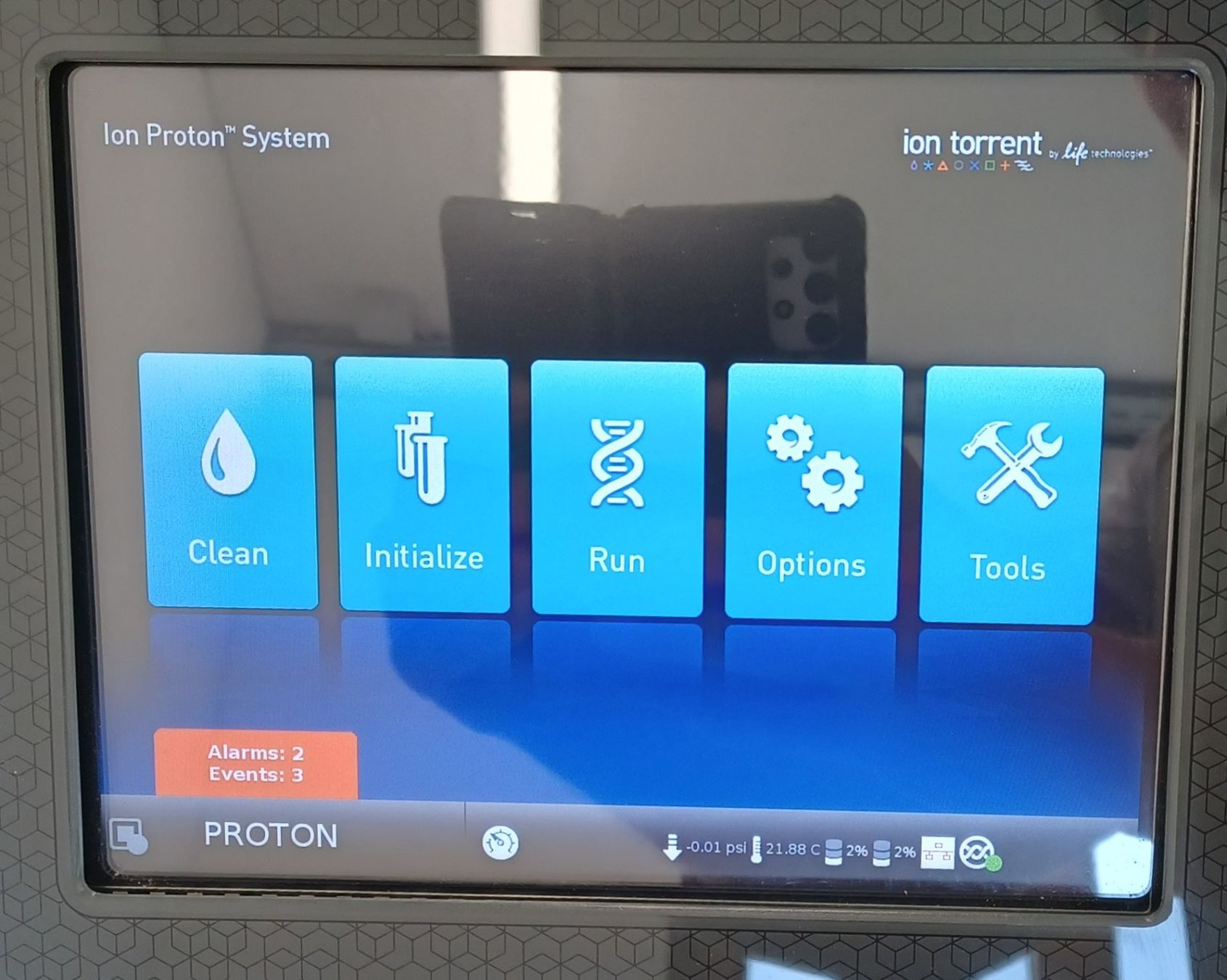 Laborzubehör: Ion Torrent Proton Semiconductor Sequencer – Gebraucht aus Niederdorf von LeptonAG_Labor 3