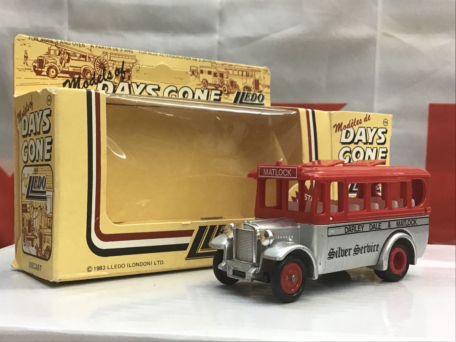 Modellini d'auto: Lledo Days Gone Modellauto Bus "Silver Service", neuwertig – Nuovo e nell'imballaggio originale da Männedorf venduto da Modelle-aller-Art