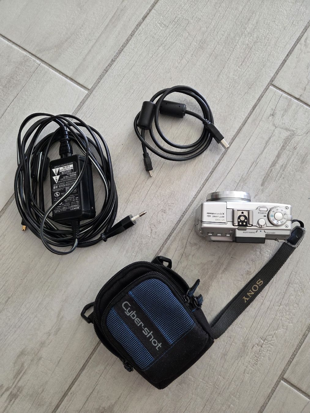 Sony Fotocamera: Vintage - Sony Cyber-shot – Usato da Lausanne venduto da Vincentm1 2