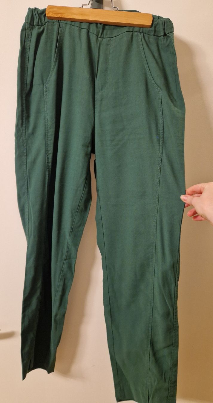 Esprit Hosen: Stoffhose, Grösse 34 – Gebraucht aus Zürich von SunFlower_14