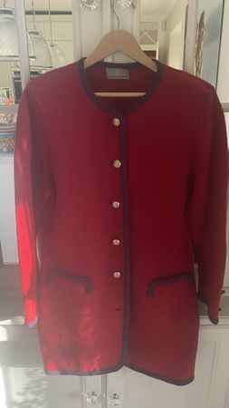 Veste rouge, laine bouillie Mirabell Salzburg, Autriche