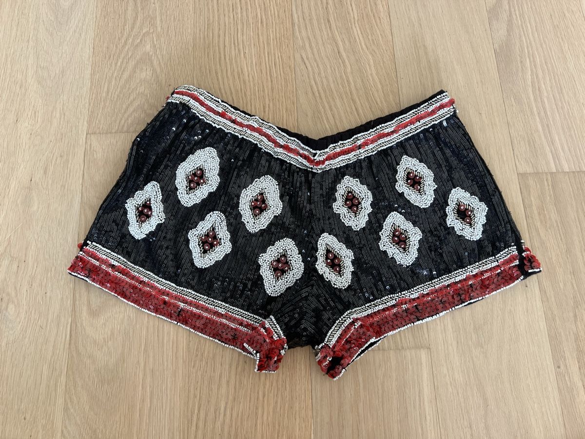 Zara Pantaloni: Zara Shorts S – Usato da Meggen venduto da Colin_2000