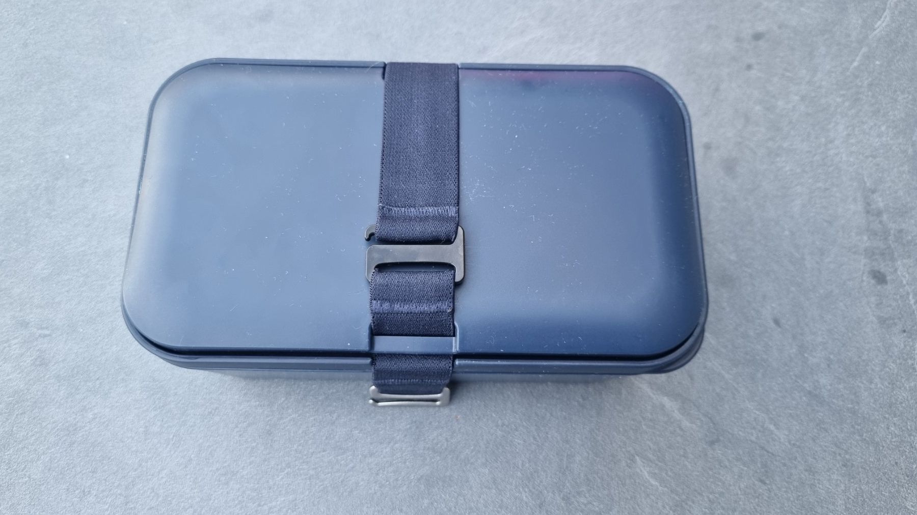 Contenitori & Simili: Dunkelblaue Umami Box mit Besteck – Nuovo (secondo la descrizione) da Meilen venduto da lisma29
