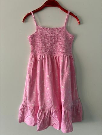 Tolles Kleid Gr. 128, Neu